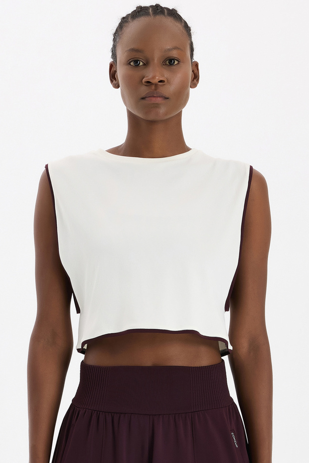 Contrast Piped Zero Sleeve Crop Top Off-White