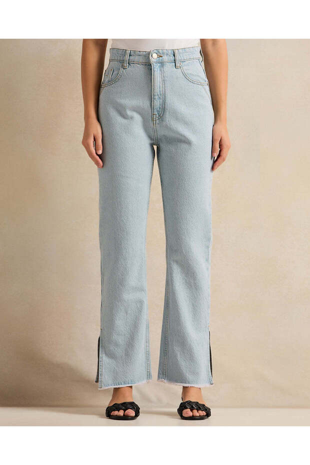 Women Blue Straight Fit Jeans