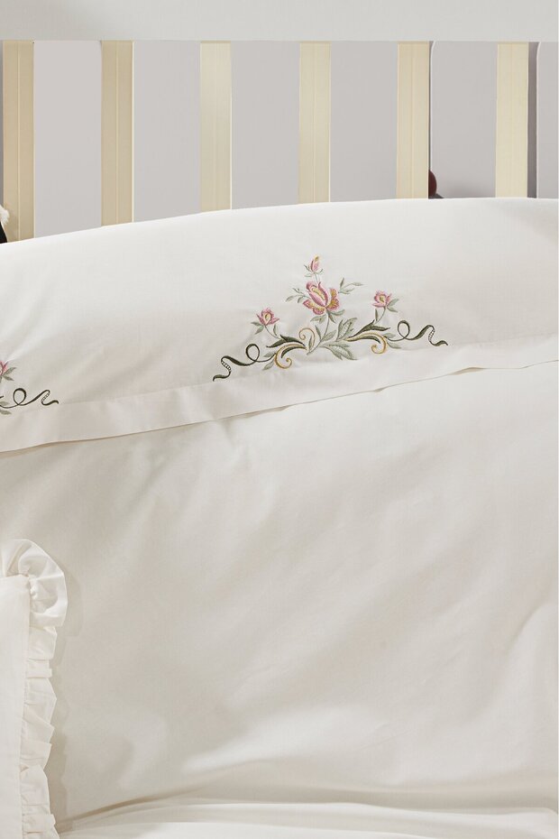 100% Cotton Pink Elegant Floral Embroidered Ruffled Baby Bedding Set