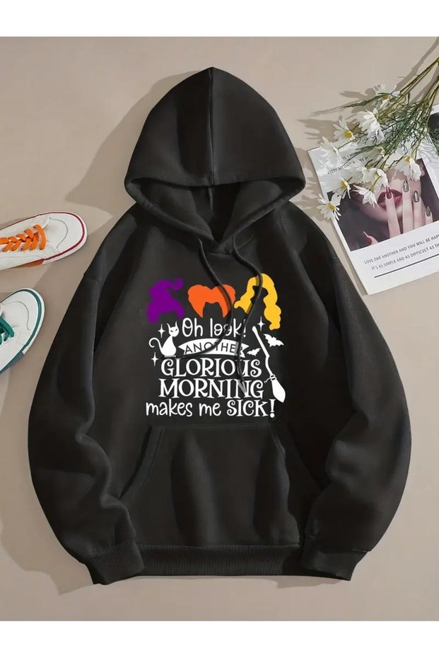 Printed Hoodie – Stylish Model Reflecting Modern Streetwear Style