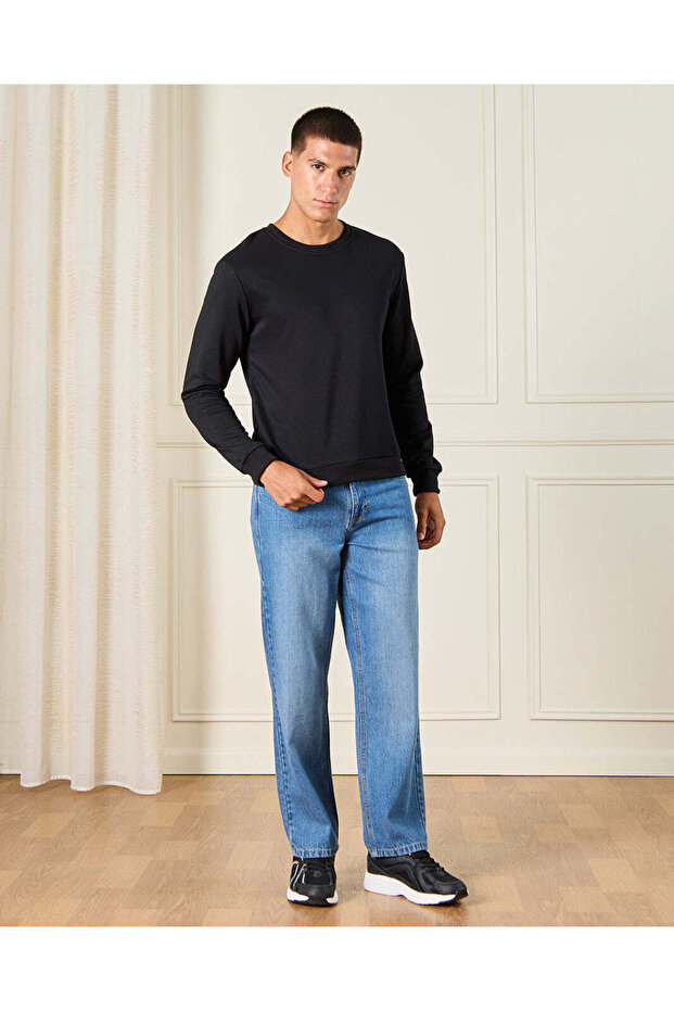 سويت شيرت رجالي أسود سادة - 2