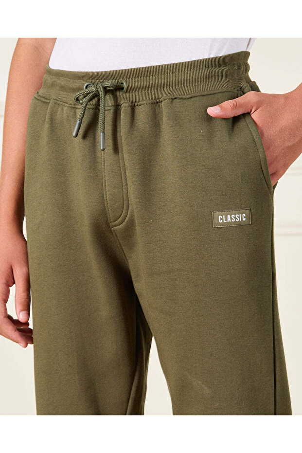 بنطال رياضي سادة زيتوني للأولاد الكبار - 4