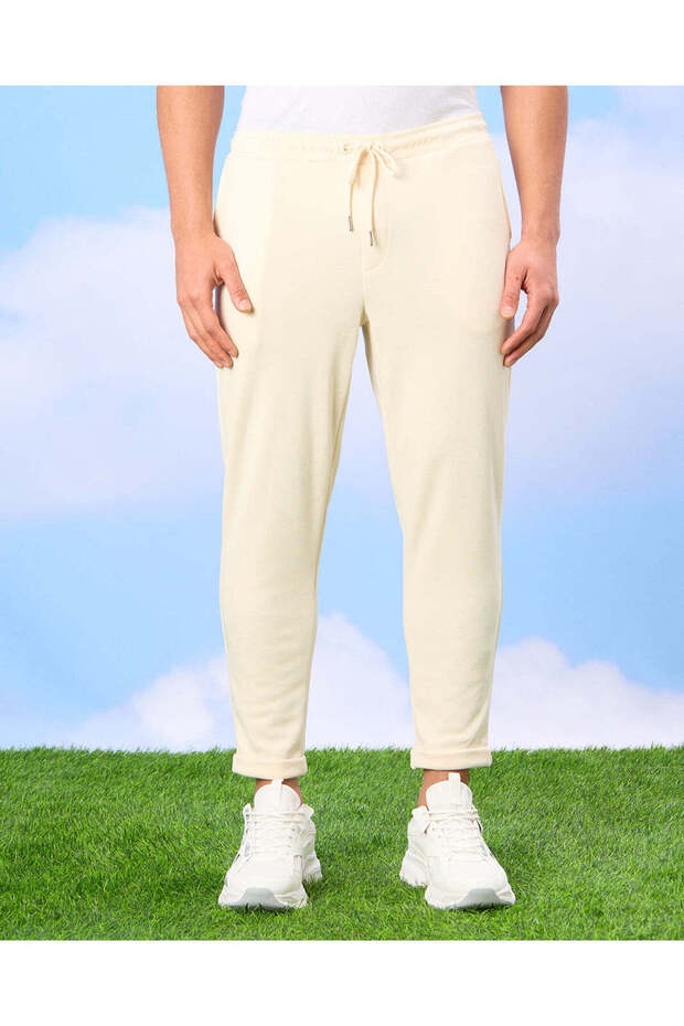Men Beige Solid Active Track Pants - 1