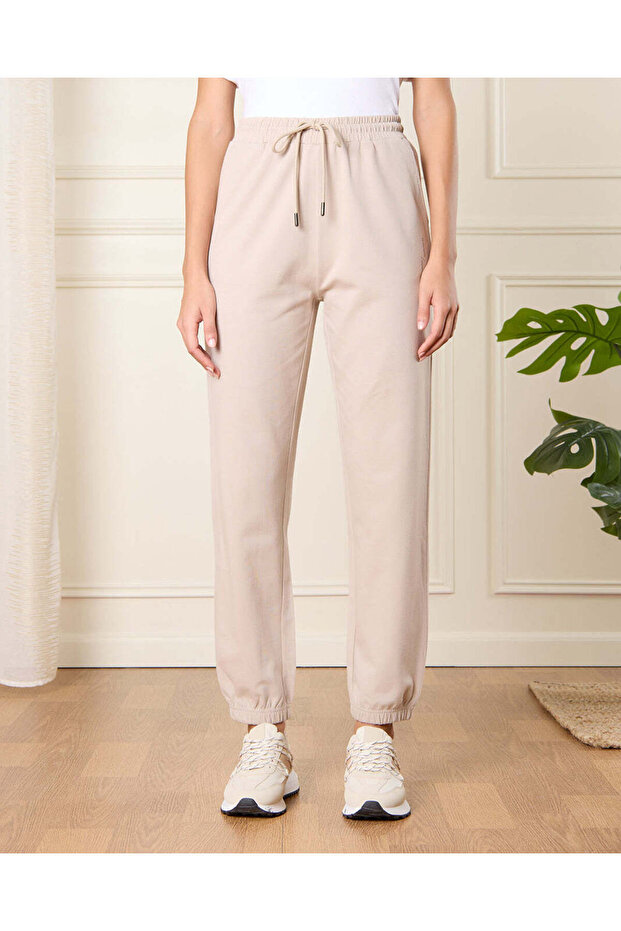 Women Beige Jogger Active Pants