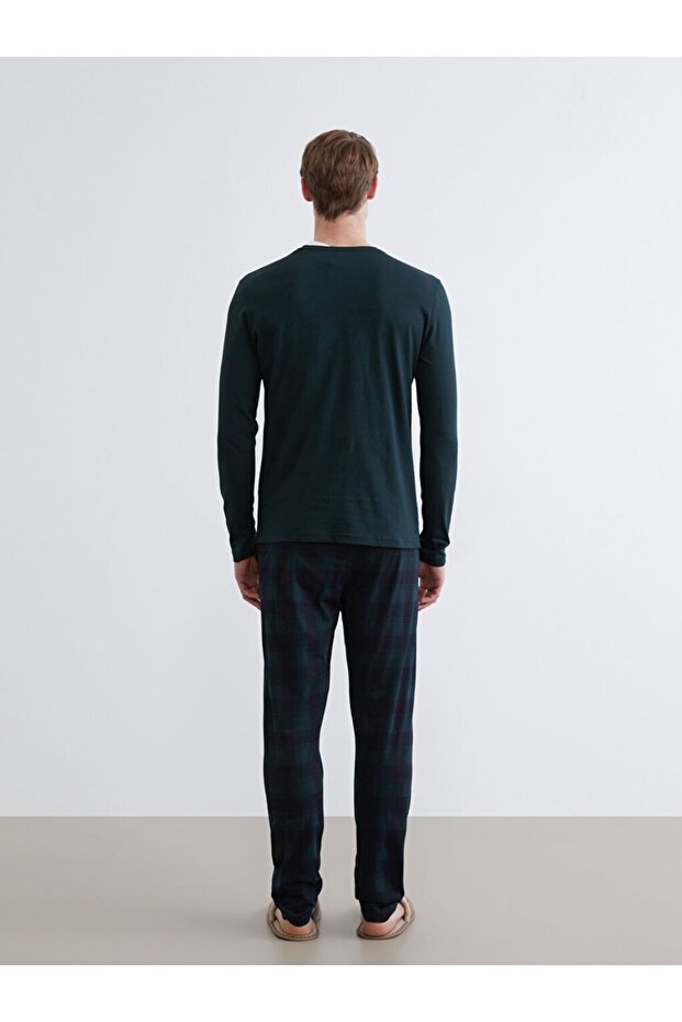 Yılbaşı Temalı Erkek Pijama Takımı - 4