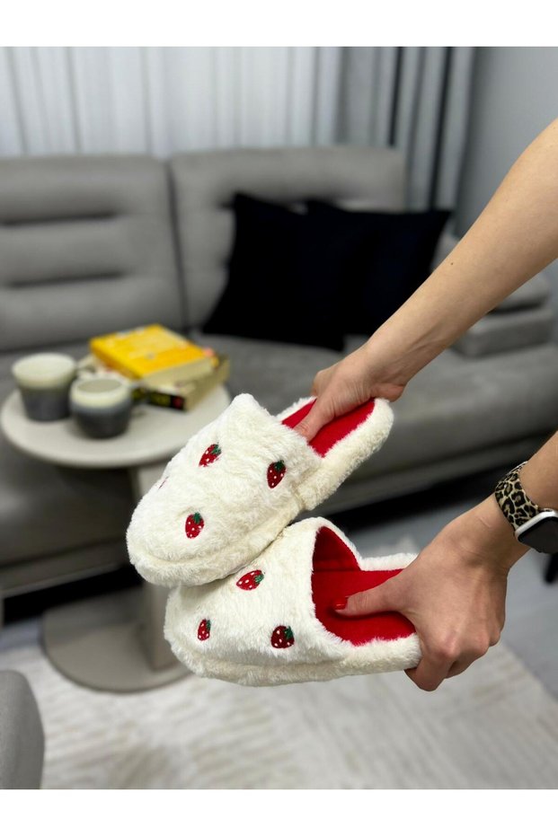 Strawberry Embroidered Fluffy House Slippers Dowry Slippers Non-Slip Sole
