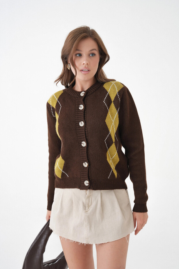 Women's Brown Crew Neck Button Detail Patterned Knitwear Cardigan