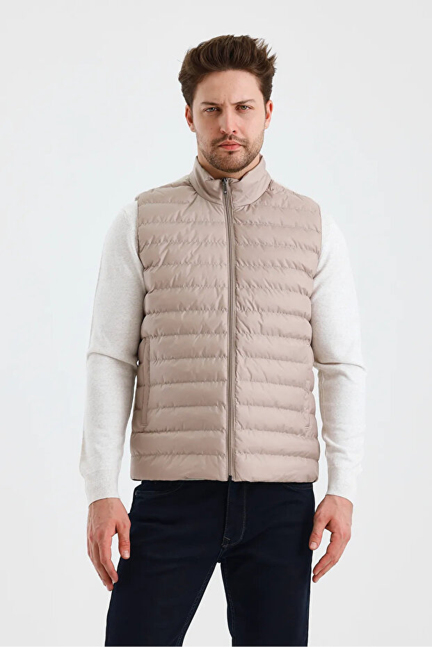 Men's Mock Neck Zippered Pocket Vest