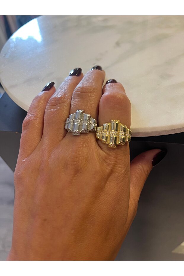 Adjustable ring