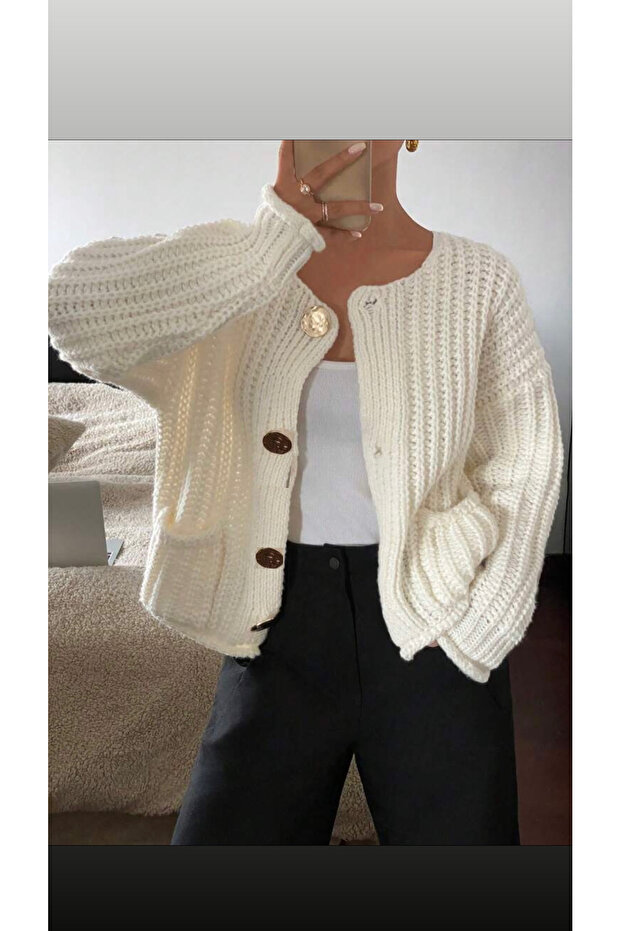 Women's 4-Button Thick Knit Cardigan