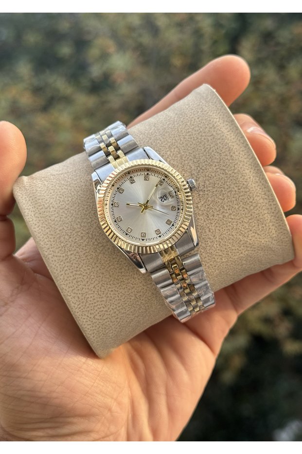 Premium Series Steel Band Calendar Trend Model Women's Wristwatch