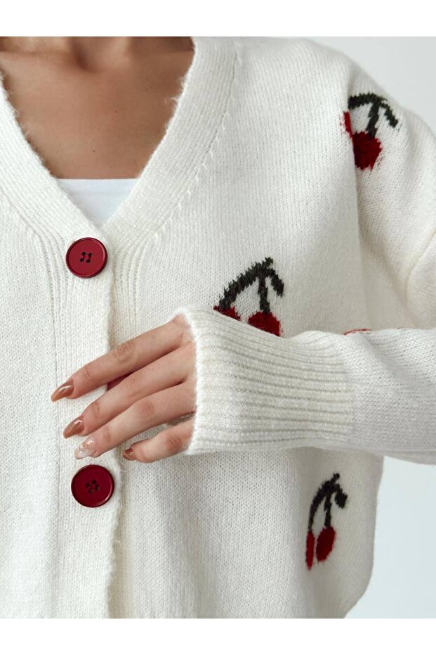 سترة بنمط الفراولة - 4