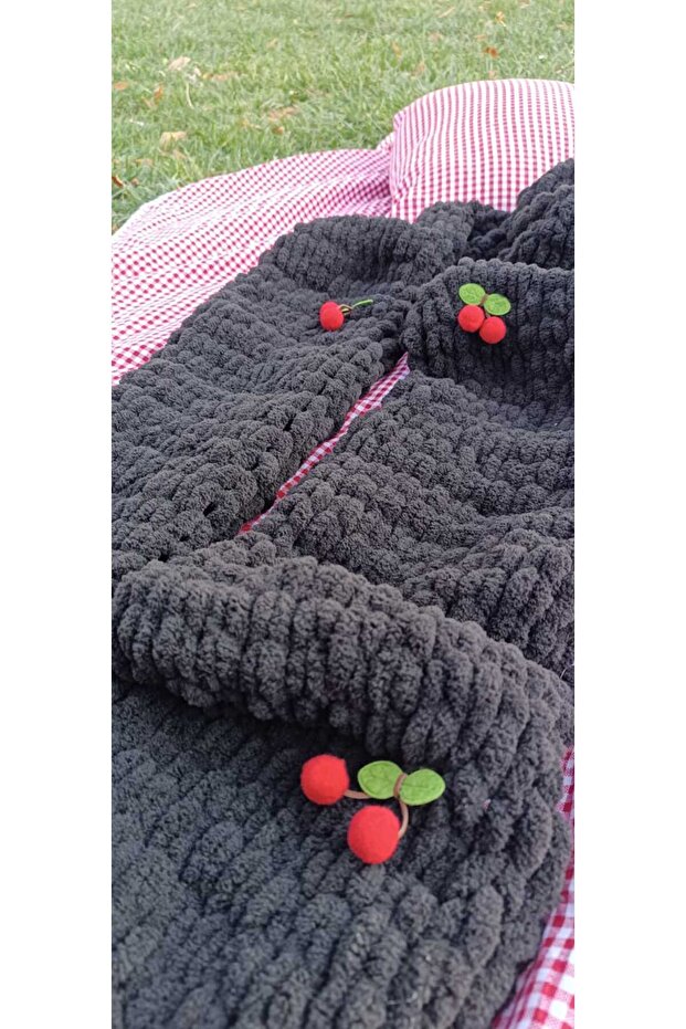 Kirazlı Peluş Örme Atkı - 3