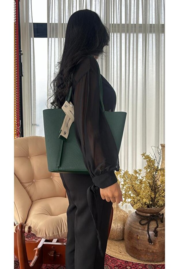 BA Tote Bag شنطة نسائية