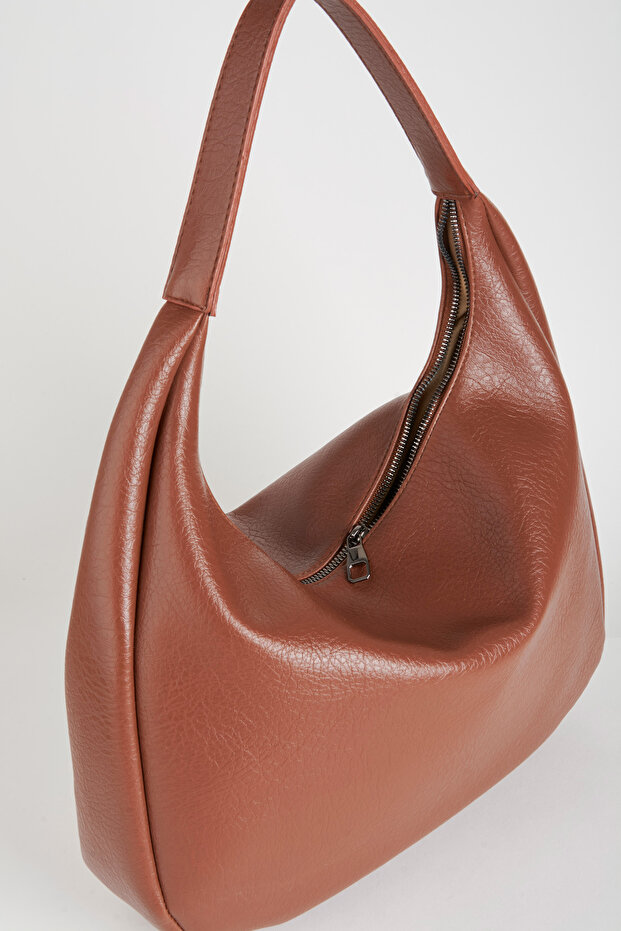 Women's Pear Tan Lined Faux Leather Zipper Closure Handbag and Shoulder Bag