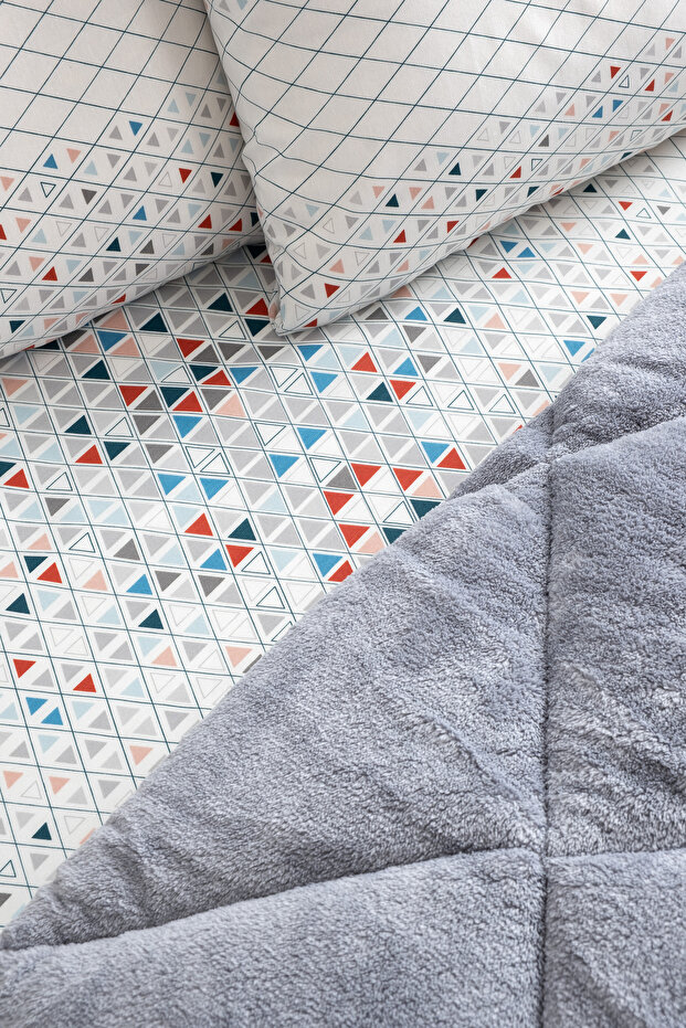 Evoria Single Wellsoft Comforter Sleeping Set Single Sleeping Set with Elastic Sheets and Pillowcases - 4