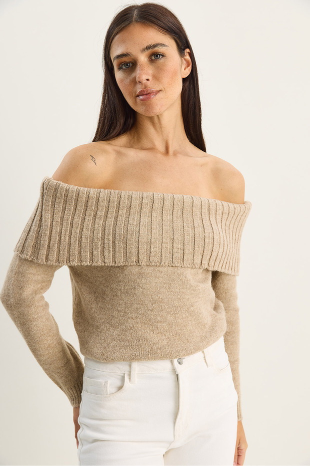 Women's Beige Madonna Collar Basic Knitwear Sweater 60283777