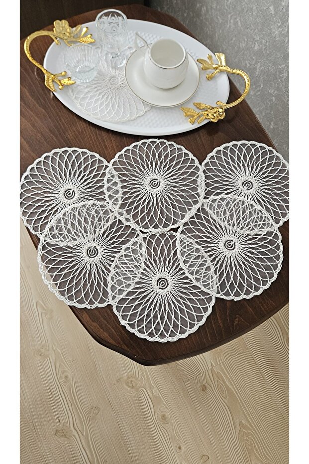 Set of 6 Stylish Coffee Table Doilies Tulle Lace Tissues