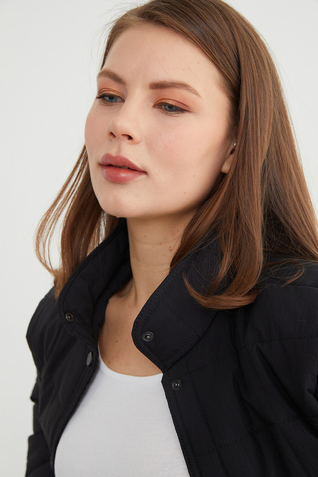 معطف بنمط مبطن مربع ياقة مرتفعة متوسطة الطول - 5