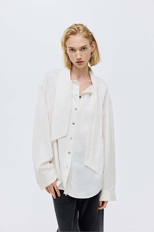 Bow-collar blouse - 1