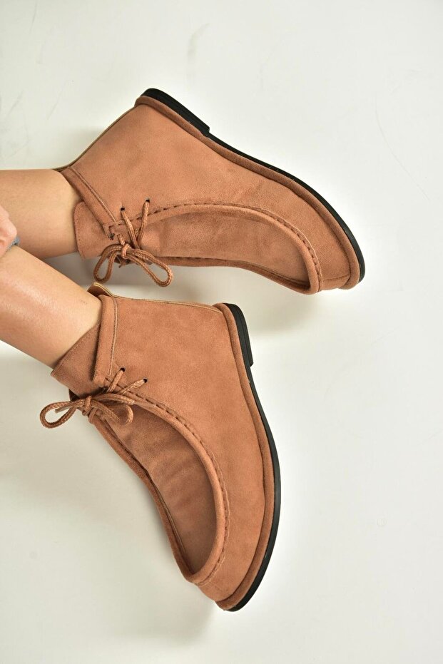 V846926302 Tan Suede Flat Sole Lace-Up Women's Boots