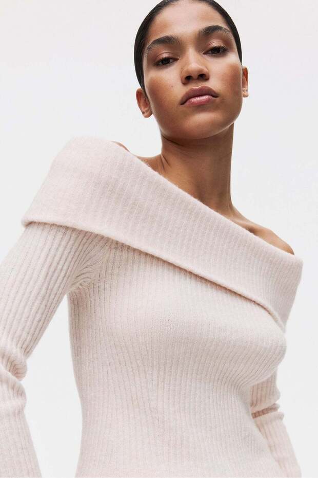 Rib-knit off-the-shoulder top