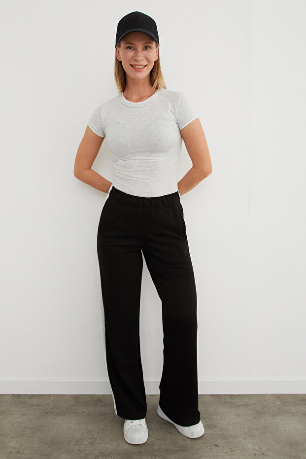 Basic Bisiklet Yaka Biyeli Crop Tişört - 3