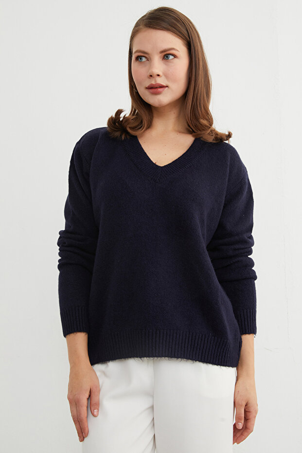 Basic V Yaka Salaş Kazak - 4