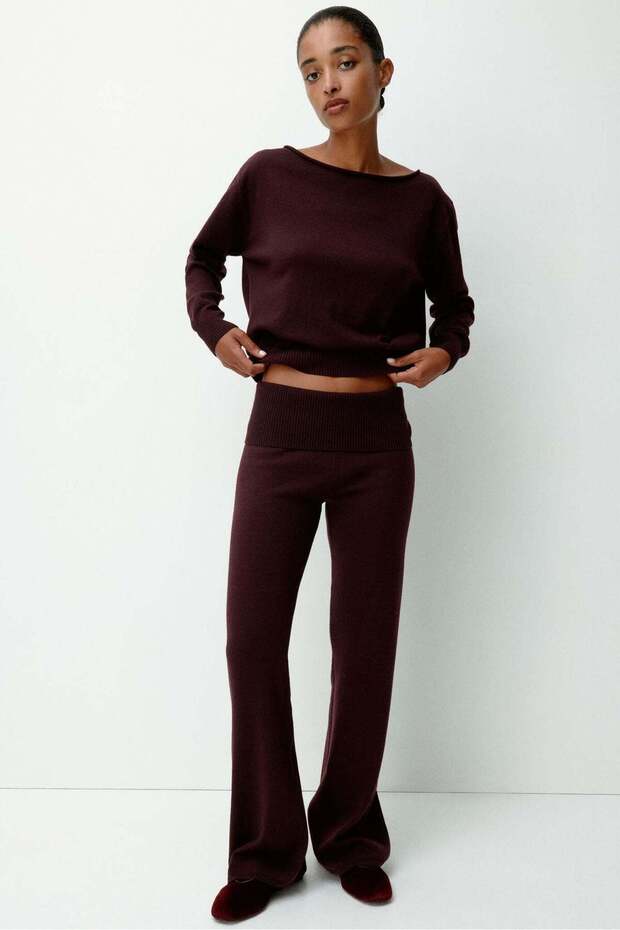 Knitted yoga pants