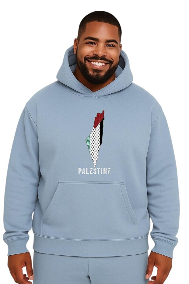 سترة رياضية كبيرة الحجم مطبوعة عليها كلمة فلسطين للجنسين