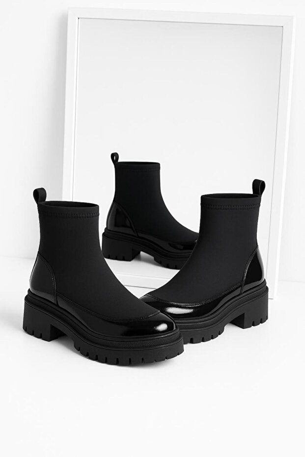 Bot Bot & Bootie - 1