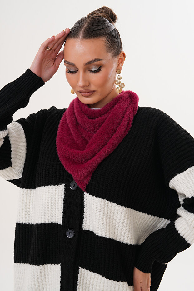 وشاح مثلث الشكل من القطيفة - 3