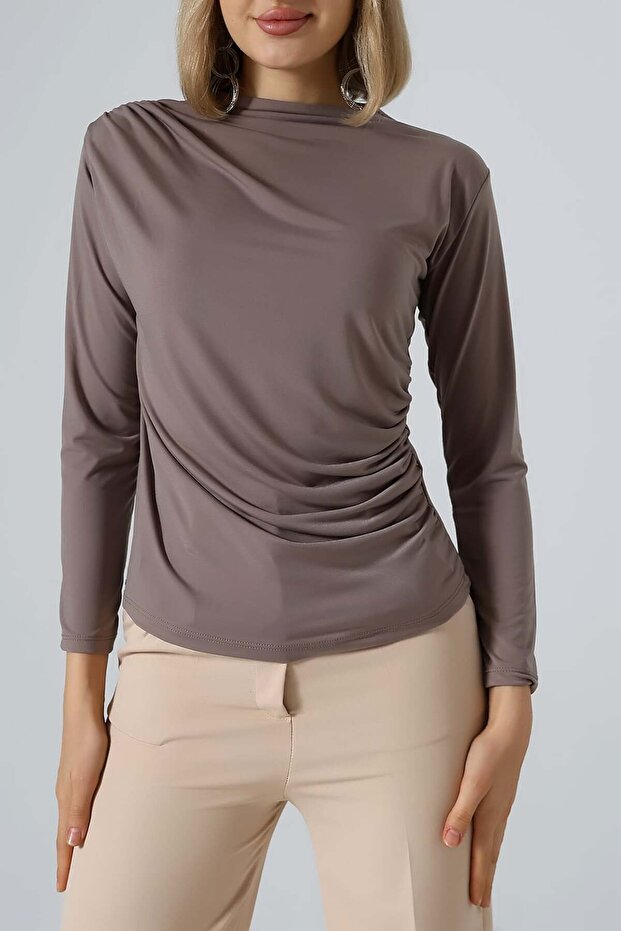 Sandy Turtleneck Ruched Detail Blouse – Comfortable & Elegant