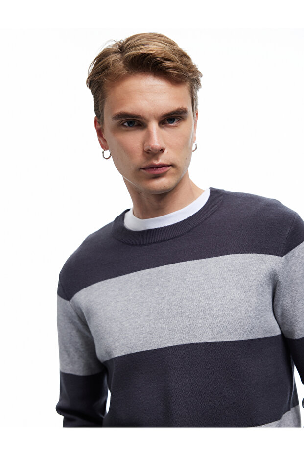 Long Sleeve Crew Neck Striped Sweater