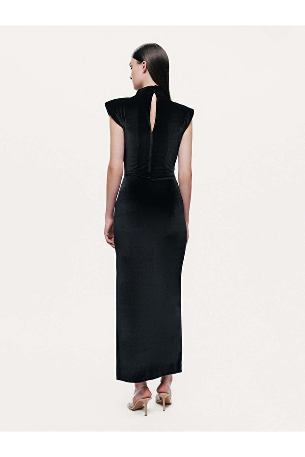 Drape Detaylı Midi Kadife Elbise - 5