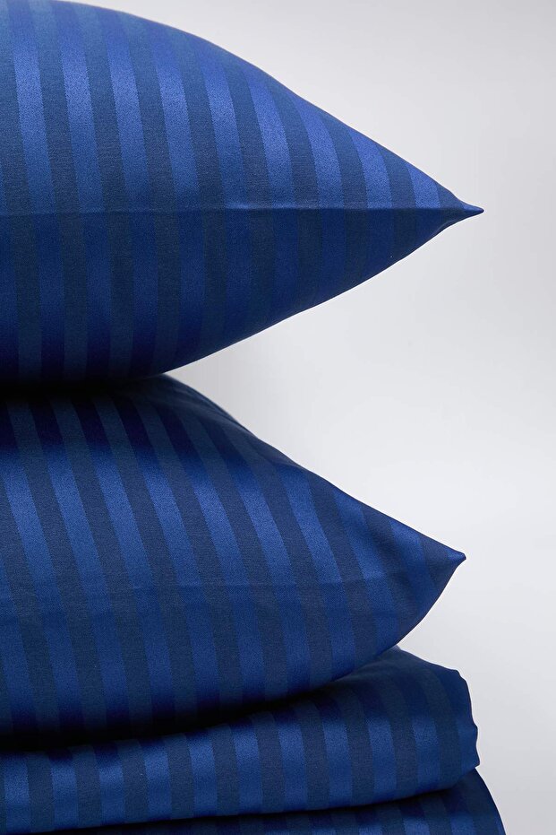 Çift Kişilik Yılbaşı Temalı Pamuk-Saten Çizgili Nevresim Takımı 200x220cm TPHAW26CKN00008 - 3