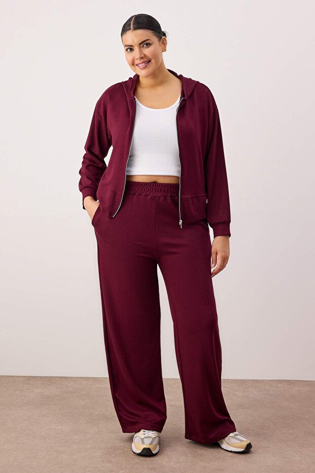 طقم بدلة رياضية من القماش الناعم المريح ذو اللون العنابي مع سحاب أمامي مقاس كبير TBBAW26TS00017 - 1