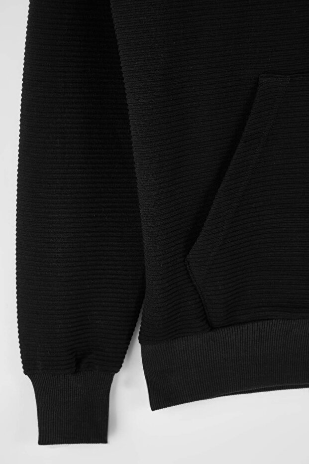 Siyah Regular/Normal Kesim Fermuarlı Kapüşonlu Dokulu Sweatshirt TMNAW26SW00067 - 7