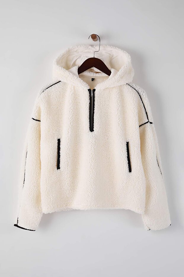 Ekru Biye Detaylı Oversize/Geniş Kalıp Peluş Kapüşonlu Kalın Örme Sweatshirt TWOAW26SW00229 - 5