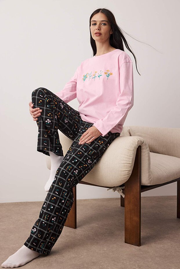 Pembe %100 Pamuklu Çiçekli Örme Pijama Takımı THMAW26PT00053 - 1