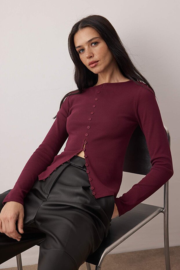 Mürdüm Düğme Detaylı Bisiklet Yaka Fitilli Esnek Regular Boy Örme Bluz TWOAW25BZ00030 - 2
