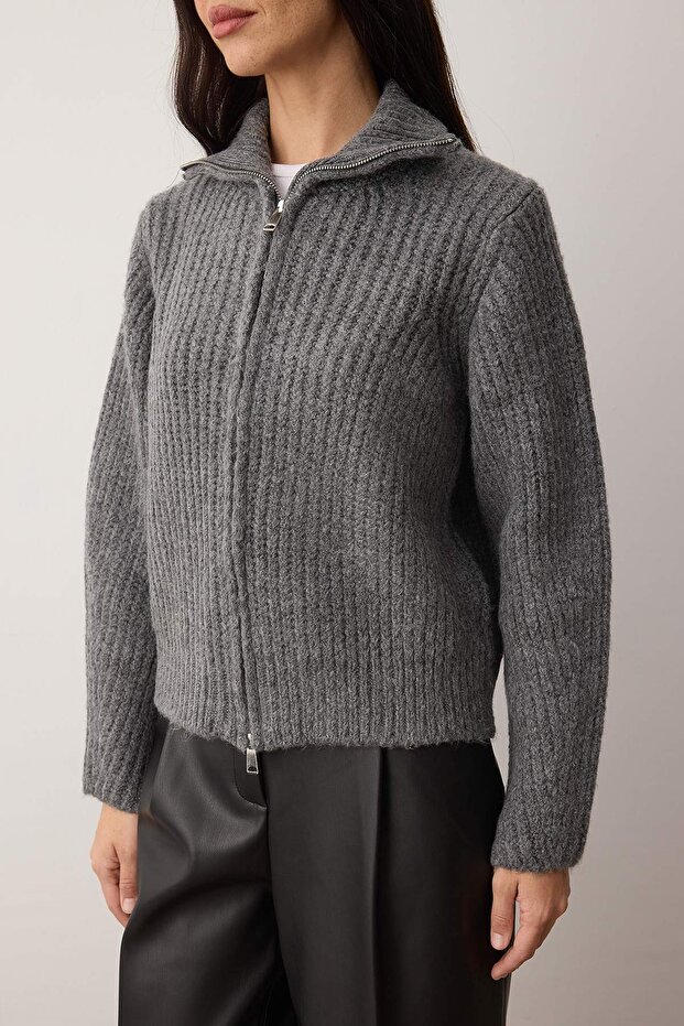 Wardrobe Essentials Antrasit Fermuarlı Yumuşak Dokulu Geniş Kalıp Triko Hırka|TWOAW26HI00049 - 3