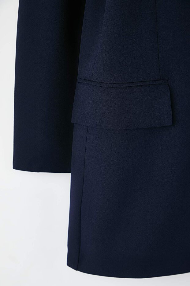 Granatowy regularny dwurzędowy płaszcz z podszewką, tkanina, duże rozmiary TBBAW25AG00022 - 6