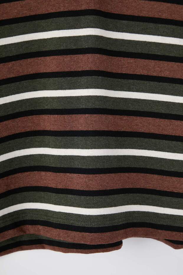 Haki Çizgili Polo Yaka Oversize/Geniş Kalıp Örme T-Shirt TWOAW26TS00020 - 7