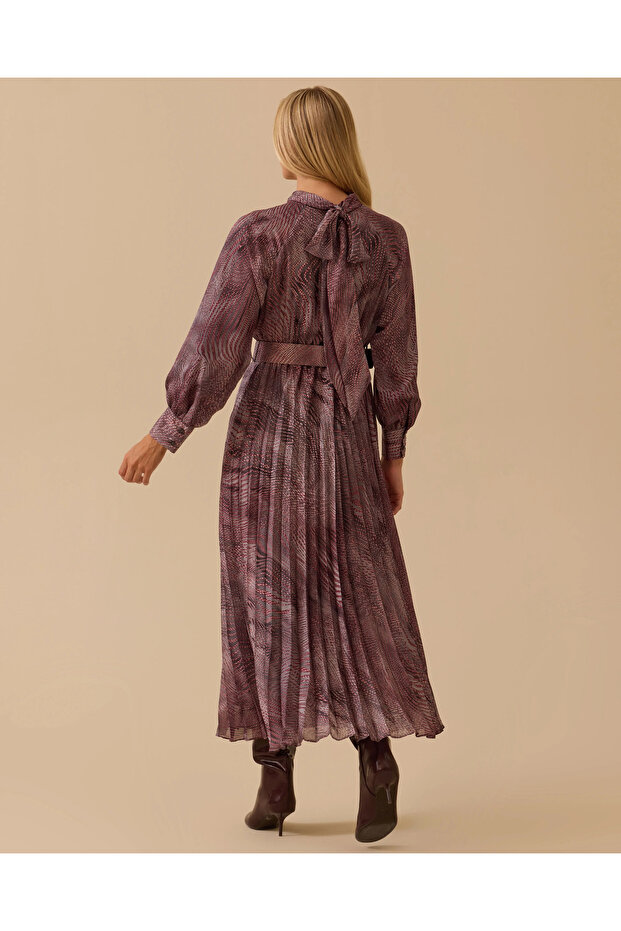 Kemerli Desenli Pliseli Elbise - 4