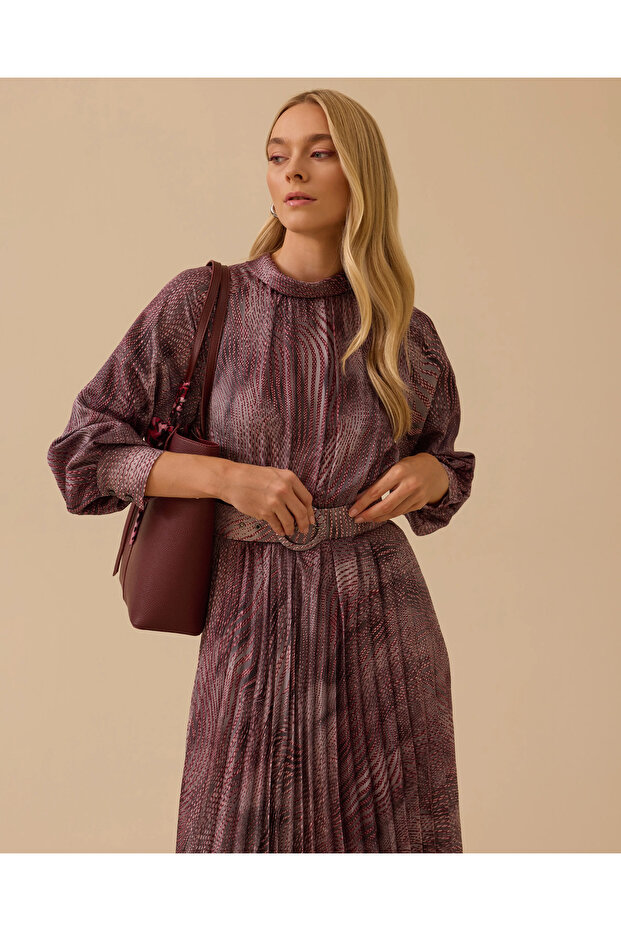 Kemerli Desenli Pliseli Elbise - 3