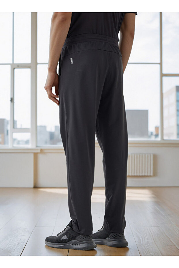 بنطال رياضي برباط إغلاق وجيوب - 3