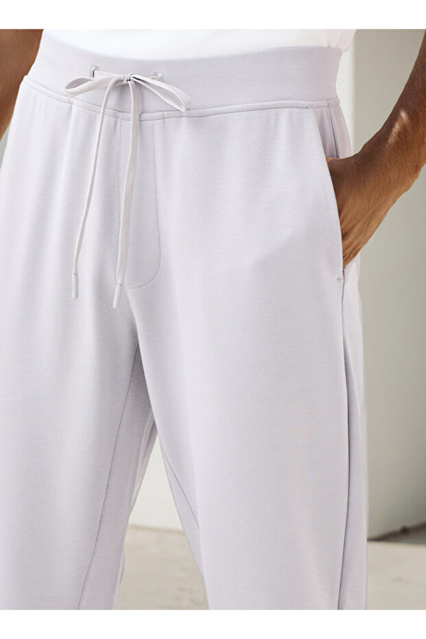Performance Joggers with Pockets - 4
