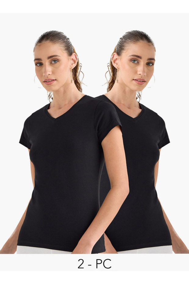 تي شيرت سادة بفتحة رقبة على شكل حرف V وأكمام قصيرة (عبوة من قطعتين) - 1