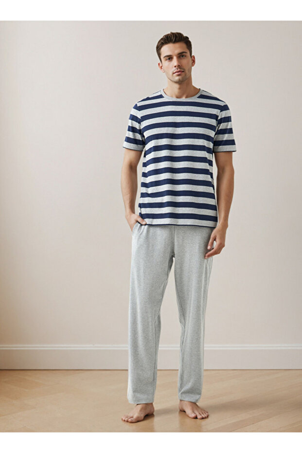 طقم بيجامة برباط إغلاق - 1